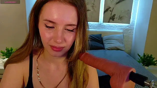 Snapshot of Betty_June chatting on May 26, 8:38 pm Betty June online show from May 26, 8:38 pm