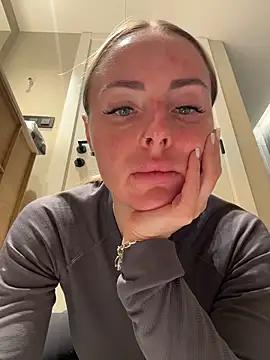 EmaSalis online show from March 1, 4:42 pm