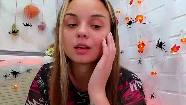 Misss Vikk online show from November 1, 3:14 pm