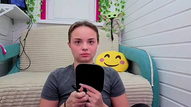 Misss Vikk online show from November 9, 6:01 am