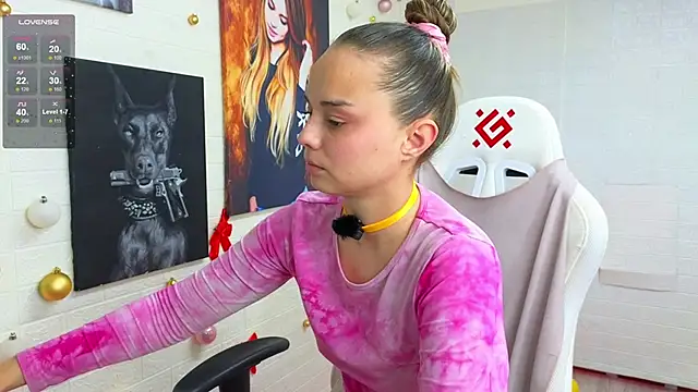 Snapshot of Misss_Vikk chatting on February 5, 12:21 pm Misss Vikk online show from February 5, 12:21 pm