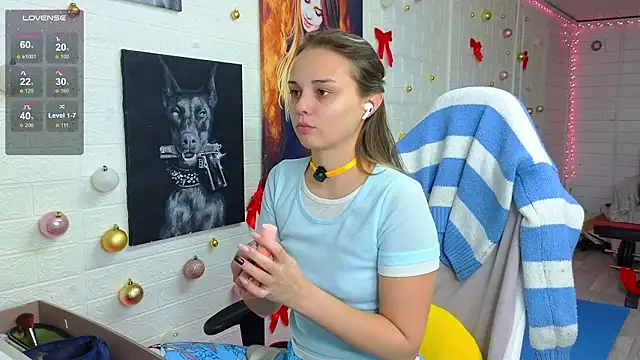 Snapshot of Misss_Vikk chatting on February 6, 1:25 pm Misss Vikk online show from February 6, 1:25 pm