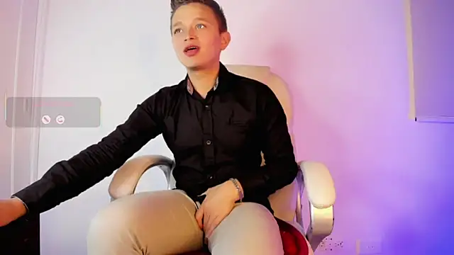 Snapshot of Tim_wolf chatting on November 24, 10:53 pm Tim wolf online show from November 24, 10:53 pm