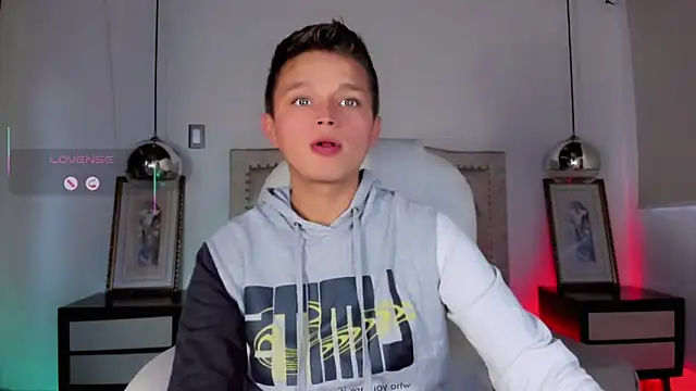 Snapshot of Tim_wolf chatting on November 26, 10:11 pm Tim wolf online show from November 26, 10:11 pm