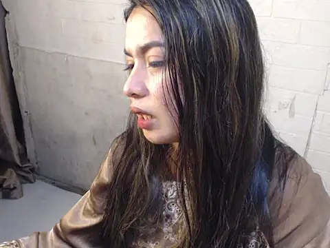 Snapshot of Urbabygirl_jenny chatting on May 18, 1:24 am Urbabygirl jenny online show from May 18, 1:24 am