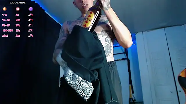 Adam Hudsond online show from April 4, 12:42 am