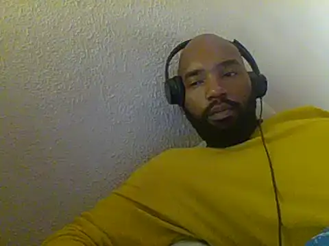 Snapshot of KAYBEEDEFREAK chatting on December 29, 7:50 am KAYBEEDEFREAK online show from December 29, 7:50 am