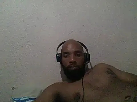 Snapshot of KAYBEEDEFREAK chatting on January 14, 7:53 pm KAYBEEDEFREAK online show from January 14, 7:53 pm