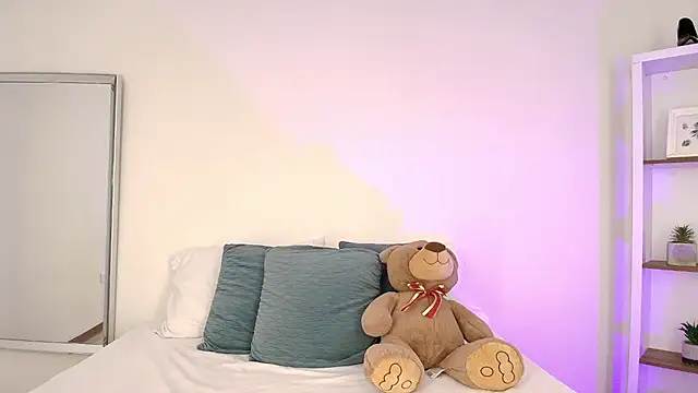 Isabella Harley online show from February 9, 1:26 pm