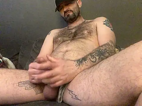 Snapshot of GhetTOfag_ chatting on April 28, 11:15 am GhetTOfag online show from April 28, 11:15 am