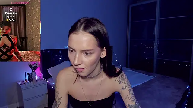 SophieCatty online show from March 1, 7:05 pm