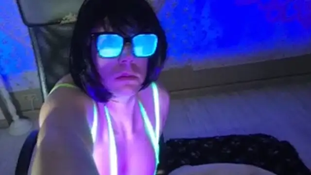 Snapshot of slankecrosdresser chatting on May 21, 9:00 pm slankecrosdresser online show from May 21, 9:00 pm