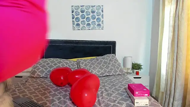 ZulyMichels online show from February 10, 12:20 pm