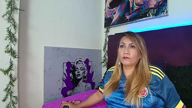 yayita mature online show from July 11, 4:43 pm