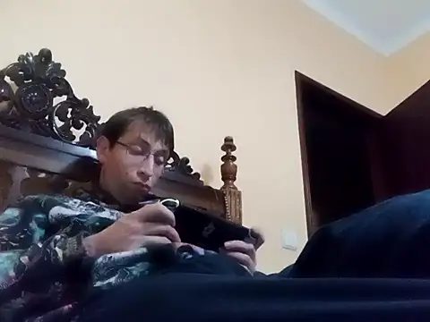 Snapshot of White_rabbit_ chatting on December 16, 8:48 pm White rabbit  online show from December 16, 8:48 pm