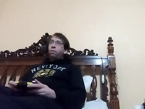 Snapshot of White_rabbit_ chatting on January 7, 3:02 pm White rabbit  online show from January 7, 3:02 pm