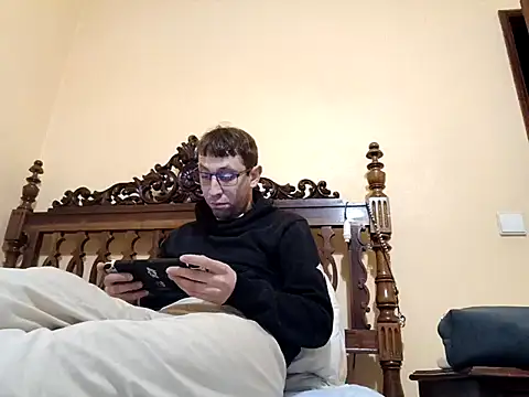 White rabbit  online show from November 25, 5:57 pm