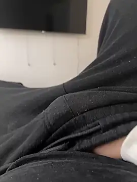 Snapshot of Krasavzi chatting on February 12, 8:27 am Krasavzi online show from February 12, 8:27 am