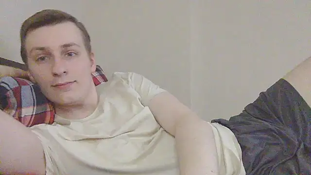 Snapshot of your_andy chatting on May 15, 5:36 am your andy online show from May 15, 5:36 am