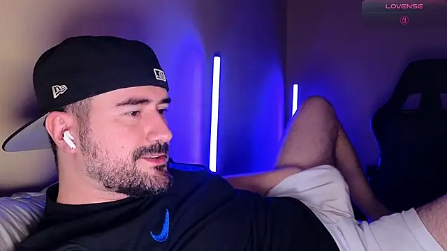 DominantTheo online show from March 24, 3:00 am