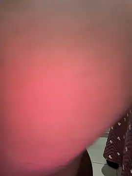 VIC22SECRET online show from February 7, 1:09 am