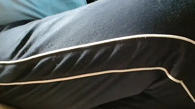 Snapshot of blow2gold chatting on November 3, 6:42 pm blow2gold online show from November 3, 6:42 pm