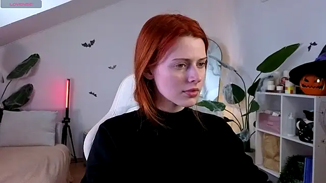 doll lesli online show from November 5, 8:36 am