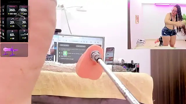 Paulina Davis  online show from March 1, 12:01 am