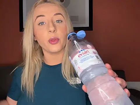 Strongqueen online show from March 8, 12:22 am