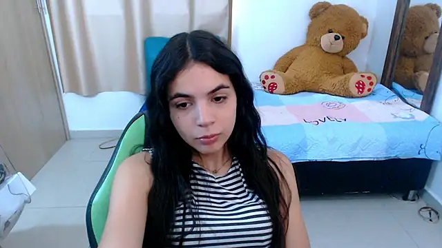  elenna online show from March 18, 5:31 pm