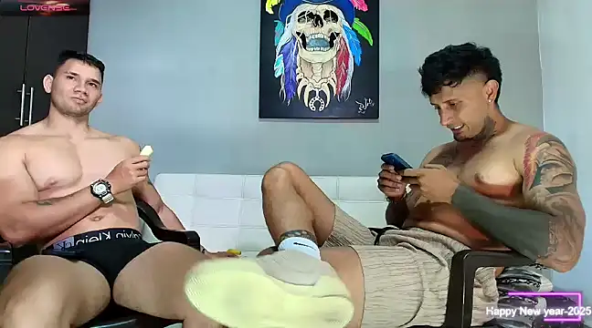 Snapshot of GendersonFit chatting on February 1, 5:16 pm GendersonFit online show from February 1, 5:16 pm