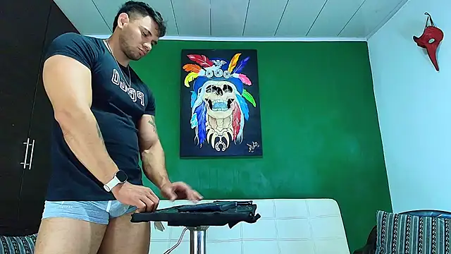 GendersonFit online show from February 13, 9:00 pm