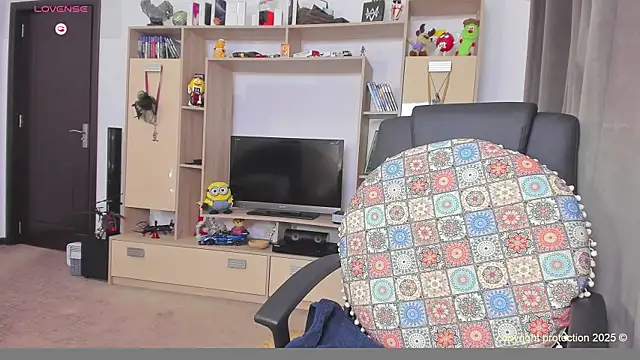 SquirtKitten online show from February 6, 1:32 pm