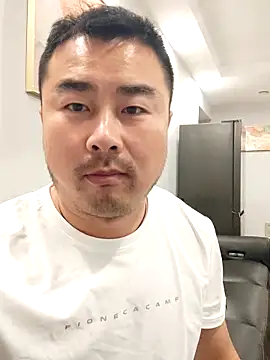 Snapshot of guozuo chatting on April 28, 1:27 pm guozuo online show from April 28, 1:27 pm