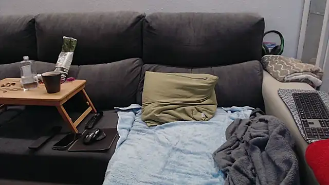 Nudelschwanz online show from March 11, 7:14 am