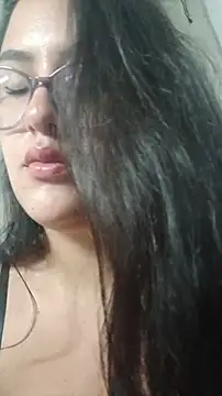 Snapshot of ZabathMiller chatting on November 4, 12:43 am ZabathMiller online show from November 4, 12:43 am