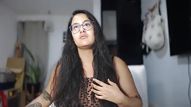 Snapshot of ZabathMiller chatting on November 12, 2:01 am ZabathMiller online show from November 12, 2:01 am