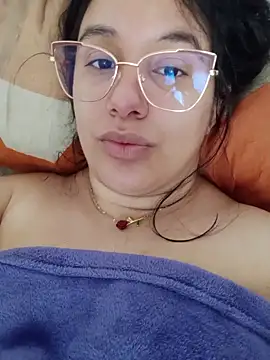 Snapshot of Deina_bunny chatting on March 11, 3:29 pm Deina bunny online show from March 11, 3:29 pm