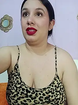 Snapshot of Deina_bunny chatting on March 28, 2:11 am Deina bunny online show from March 28, 2:11 am