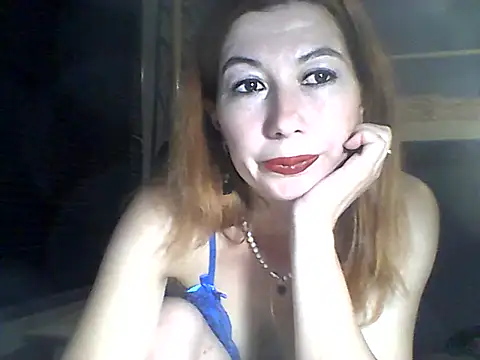 Snapshot of Olesja chatting on May 30, 8:17 pm Olesja online show from May 30, 8:17 pm