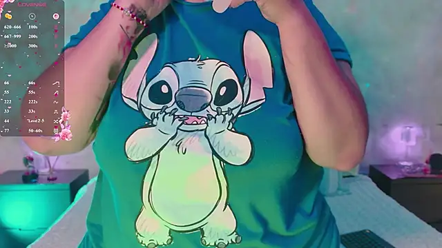 emmajohnss online show from April 17, 4:04 am