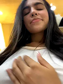 DaphneUwu online show from October 12, 1:26 am