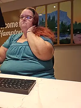 Snapshot of Hornybbw1978 chatting on July 8, 5:23 am Hornybbw1978 online show from July 8, 5:23 am