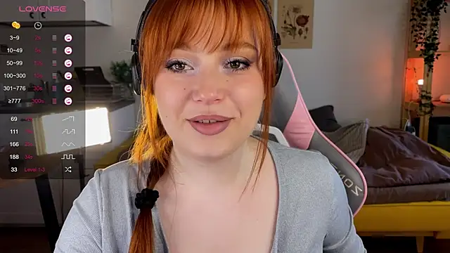 Snapshot of Sofy_Benson chatting on May 29, 1:53 pm Sofy Benson online show from May 29, 1:53 pm