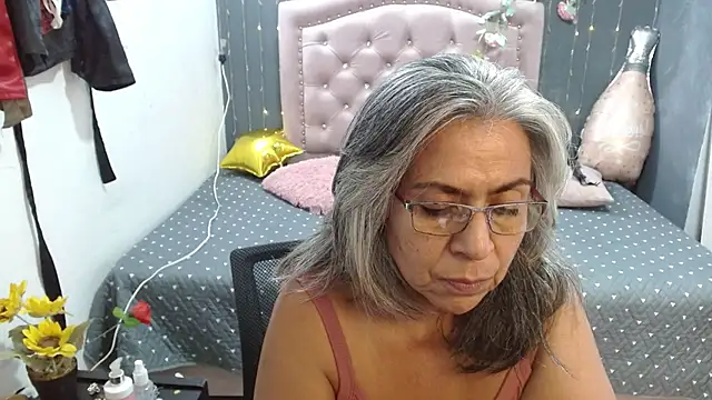 lalisha 96 online show from April 11, 2:38 am