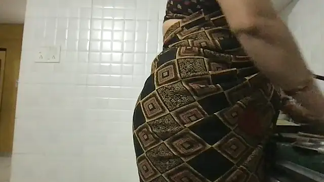 Riyasingh9 online show from January 11, 12:29 pm