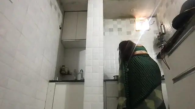 Riyasingh9 online show from February 13, 4:19 am