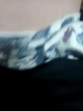 Snapshot of hotdickhow chatting on December 17, 11:27 pm hotdickhow online show from December 17, 11:27 pm