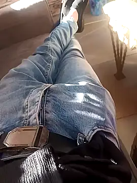 Snapshot of hotdickhow chatting on January 24, 11:37 am hotdickhow online show from January 24, 11:37 am