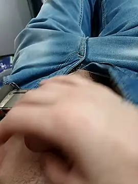 Snapshot of hotdickhow chatting on March 5, 1:17 pm hotdickhow online show from March 5, 1:17 pm